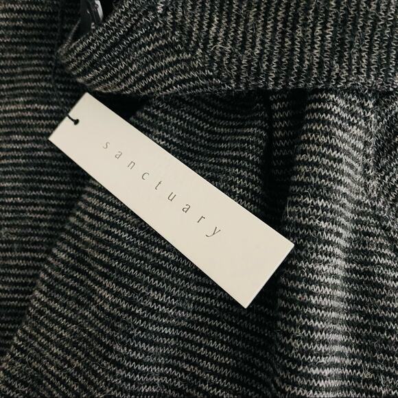 NEW Sanctuary black cream floral rose striped textured tee shirt top medium - Picture 8 of 8